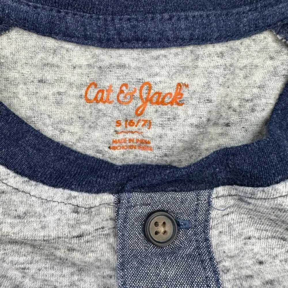 Cat & Jack‎ Boys Cat & Jack Raglan Henley Tee size S 6/7